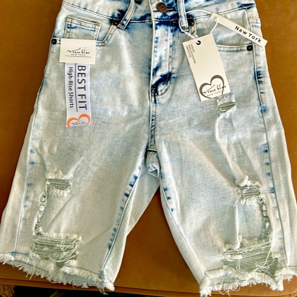 High waist , Bermuda shorts, Size 3, distressed denim with stretch. Blue, NWT